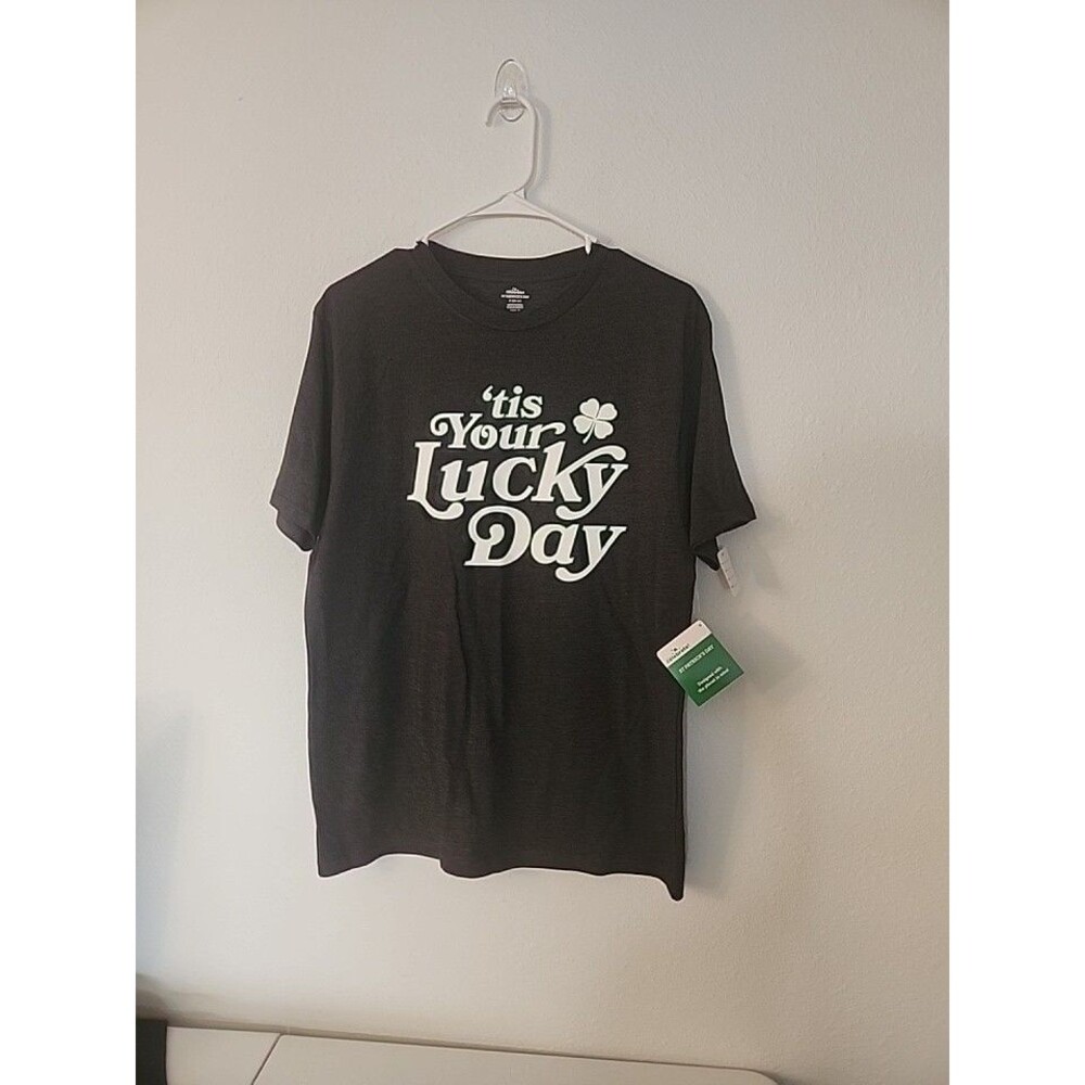 Men's T-shirt Size Medium TIS YOUR LUCKY DAY Short Sleeve Cotton Tee New
